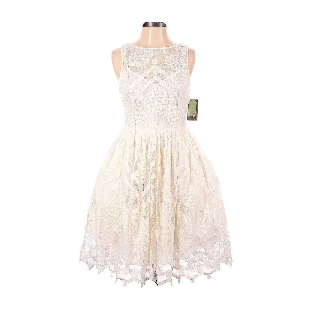 NWT Anthropologie Maeve Pina in White Ivory Lace Pineapple Fit & Flare Dress 4